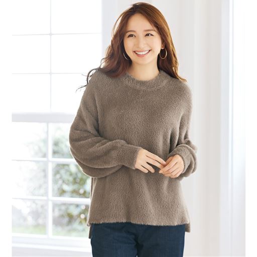 フェザーニットプルオーバー