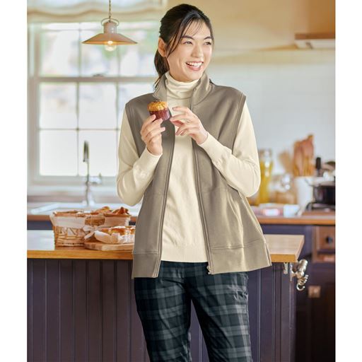 裏起毛ジップベスト