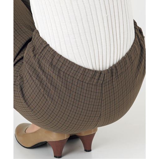 股上深めで背中が出にくく安心<br>※今回、こちらのカラーの販売はございません。