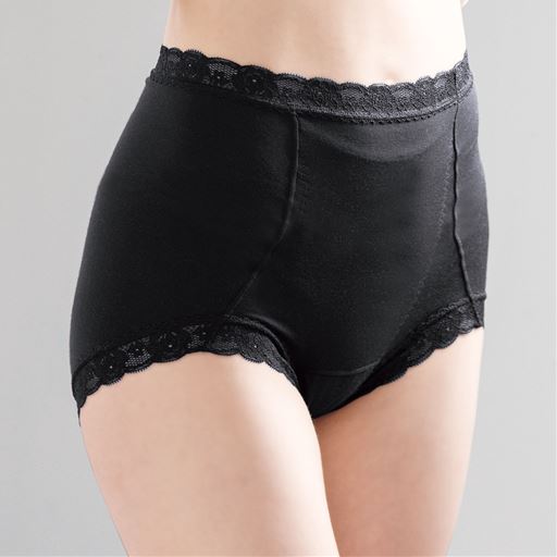 ブラック しなやかに伸びて 心地よくフィット