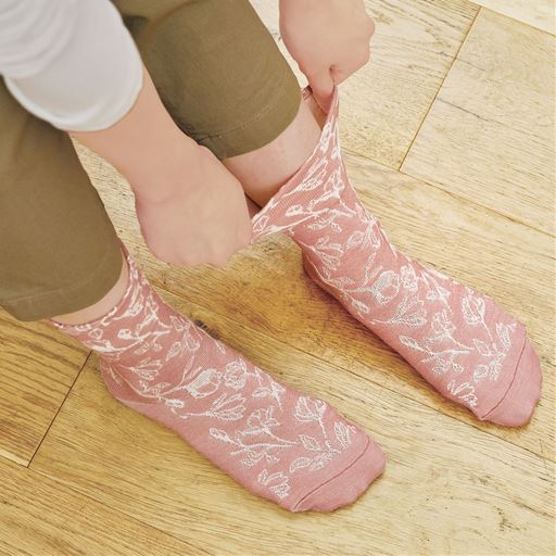 肌側はほぼ綿素材のゆったりした履き心地。