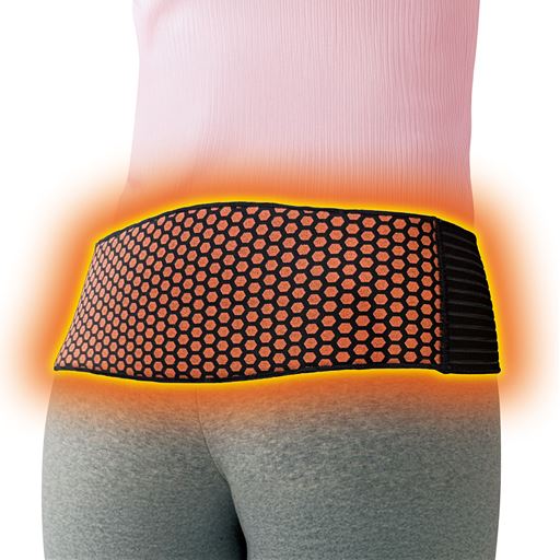 お出かけ中も<br>じんわり温め! ※イメージ(通常はプリント面を肌側にしてご使用ください)