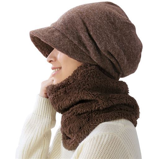 顔回り一つですっぽり!あったかキャスケット