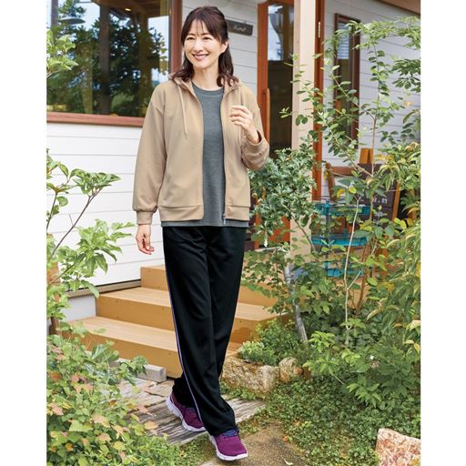 ベージュ コーディネート例