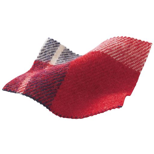 上品できめ細かな綿100%フランネル生地 イタリアの磨耗機できめ細かく起毛させた、こだわりの生地を採用。通常のフランネルと比較して上品に見えるのが特徴です。