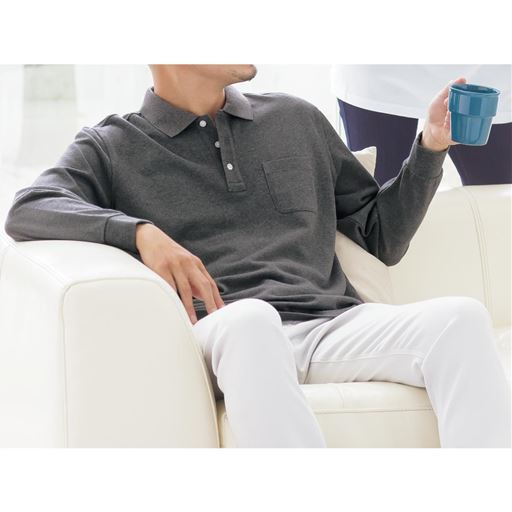 チャコールグレー<br>コーディネート例