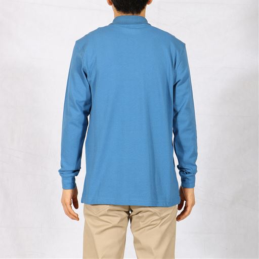 バック<br>スモークブルー着用