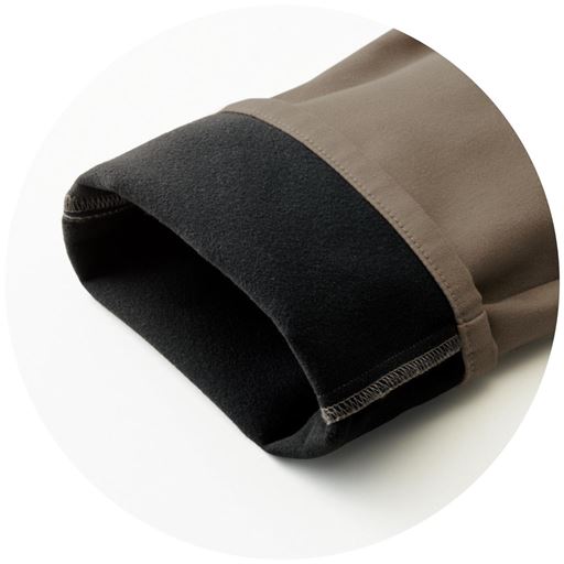 裏面ボンディングした目の細かいなめらかな起毛素材で心地いい肌ざわり