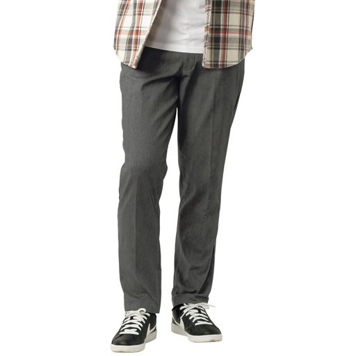 チャコールグレー コーディネート例