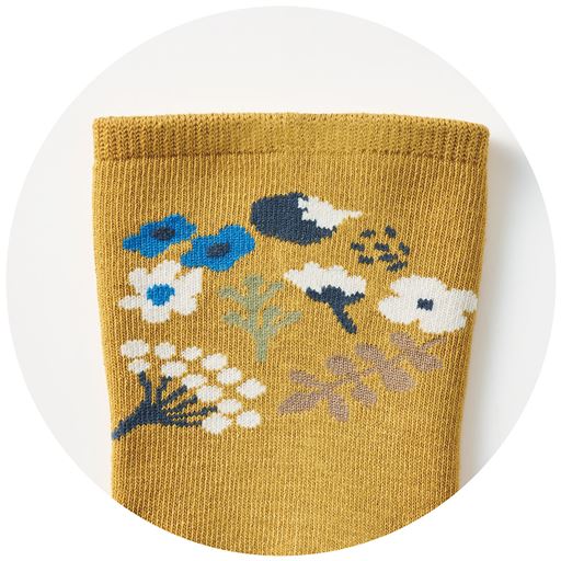 後ろ側に可愛いアクセント。D(果実)