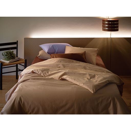 コーディネートイメージ(コーヒーブラウン) ※商品はボックスシーツです。<br>※枕カバーはCR-726、掛け布団カバーはCR-727を使用しています。