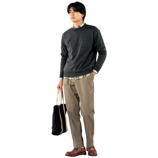 チャコールグレー コーディネート例