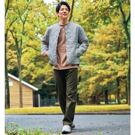 カーキ コーディネート例