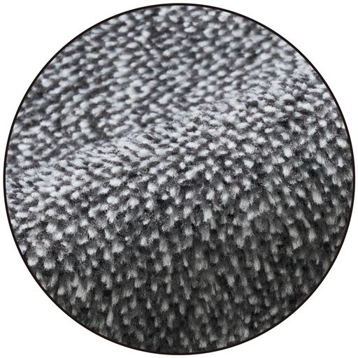 身頃は表情のある杢調