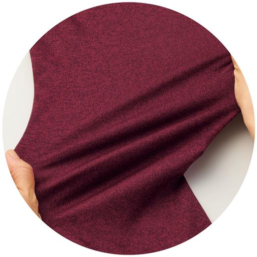 伸びのよい素材で動きやすい