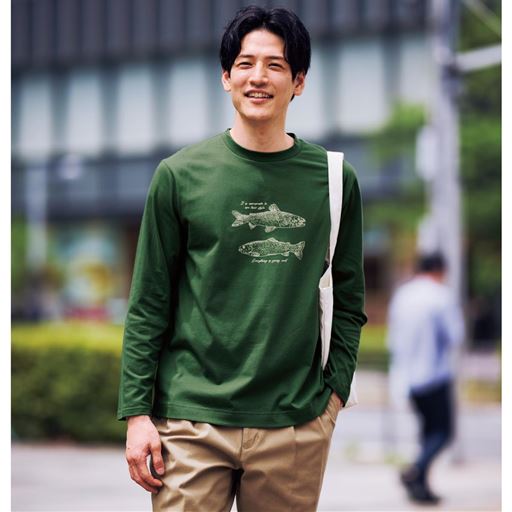 モスグリーン コーディネート例