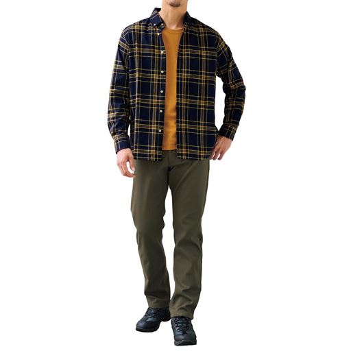 カーキ コーディネート例