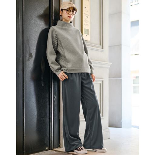 チャコールブラウン コーディネート例