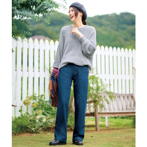 ライトグレー コーディネート例