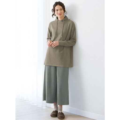 ブラウン系(杢調) プルオーバー 着用例<br>(ガウチョパンツ:PX-604)