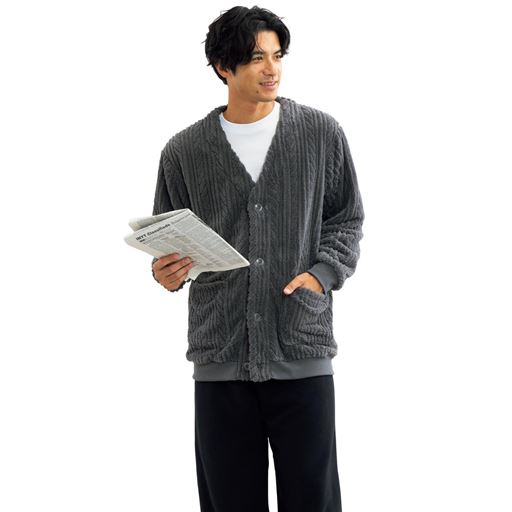 チャコールグレー コーディネート例