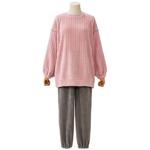 パウダーピンク(パンツ:グレージュ)