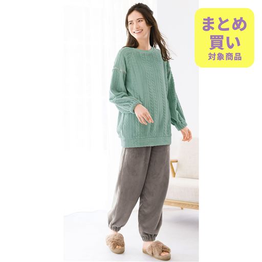 アッシュグリーン(パンツ:グレージュ)