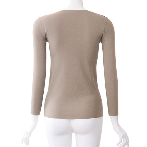 ペールブラウン バックスタイル