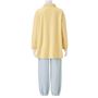 クリームイエロー(パンツ:ライトグレー)バックスタイル