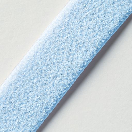 ストラップは肌側パイル仕様で肌触りがよく、ズレにくい。