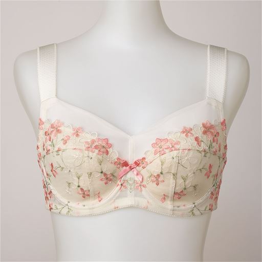 シルクベージュ フロントスタイル