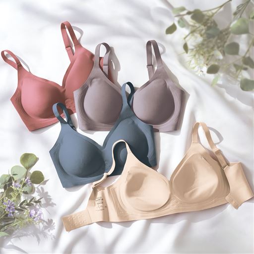 (上から)セピアローズ、トープ、ヴェールブルー、サンドベージュ(※サンドベージュは肌側)