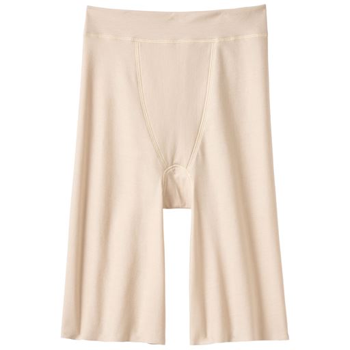 パウダーベージュ