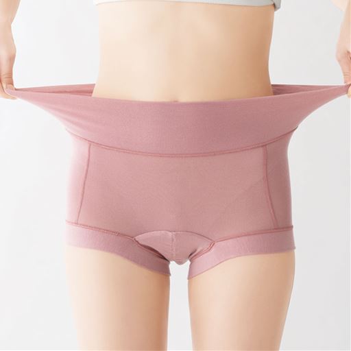 ウエスト・足口ゴムなし 生地折り返しでくい込みにくい。