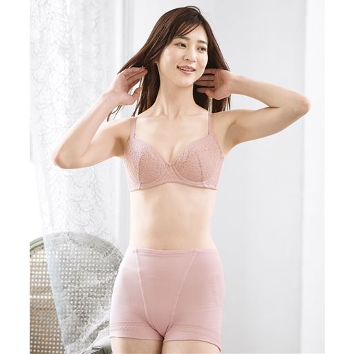 シェードピンク コーディネート例(※ブラは、品番:BA-650です)