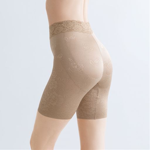 ローズベージュ (1)縫い目のないヘム仕様でめくれにくく段差ができにくい 股下約16cm丈