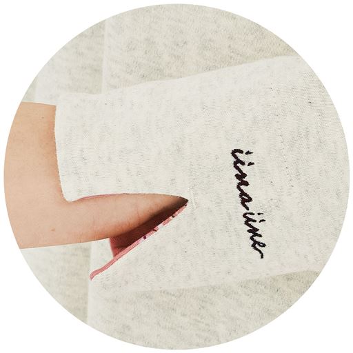 袖口スリットや刺しゅうもおしゃれ。