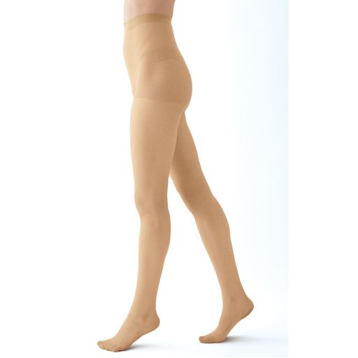 ライトベージュ着用例