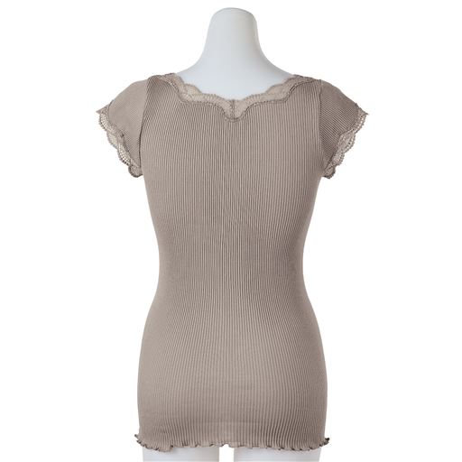 サンドグレー バックスタイル