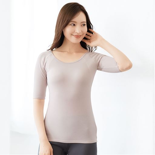 ライトグレージュ