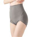 お腹全体を心地よくおさえる快適コントロールショーツ