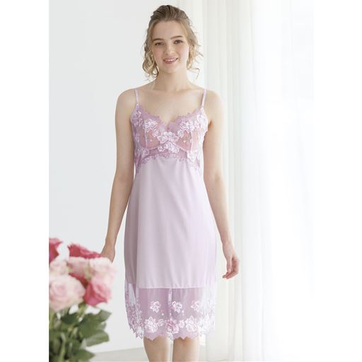 心華やぐ刺しゅうレーススリップ(日本製レーシィランジェリー)