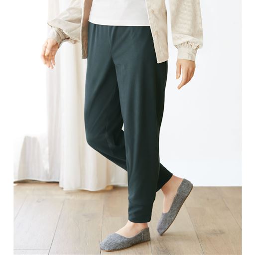 とにかくラクなあったかフリースパンツ