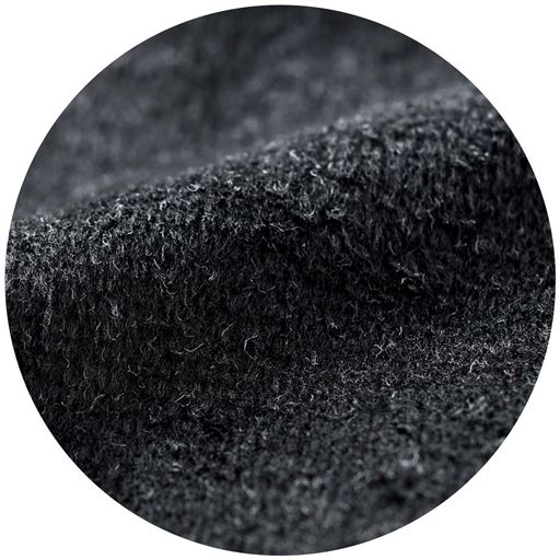 裏 裏面シャギー素材で、足を通した瞬間からあたたかいので重ねばきいらず。