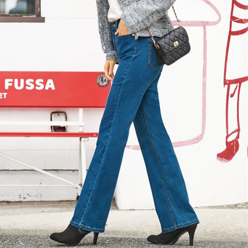 フェードブルー