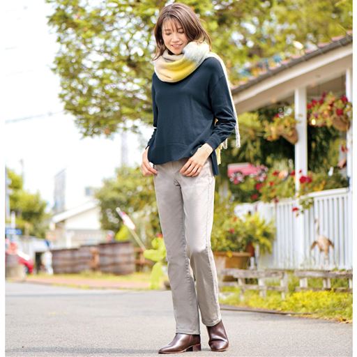 サンドグレー コーディネート例