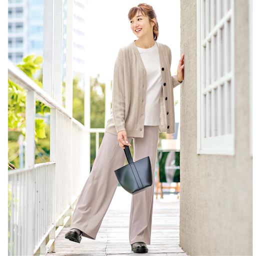 グレイッシュモーヴ コーディネート例