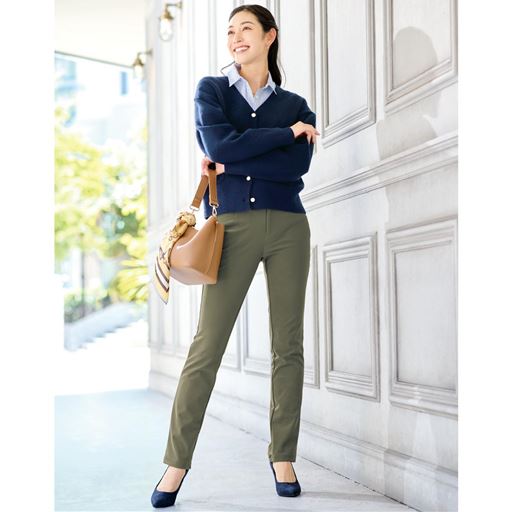 カーキ コーディネート例