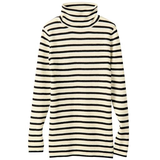 オフホワイト系