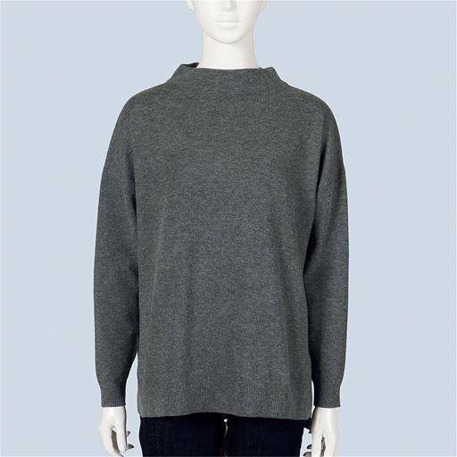 チャコールグレー